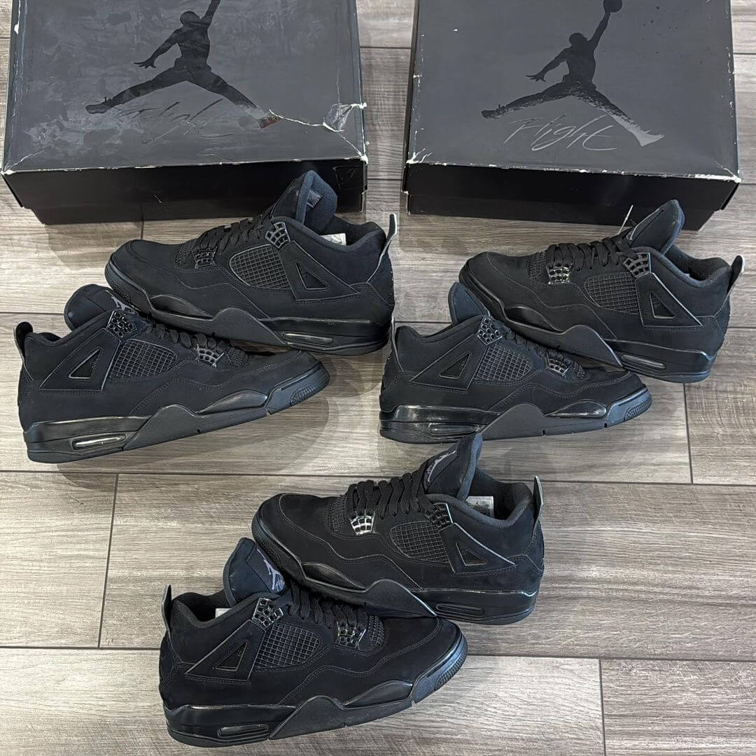 Black Jordan 4 Retro sneaker size 38-45 available in Ghana - sneaker Daisy 