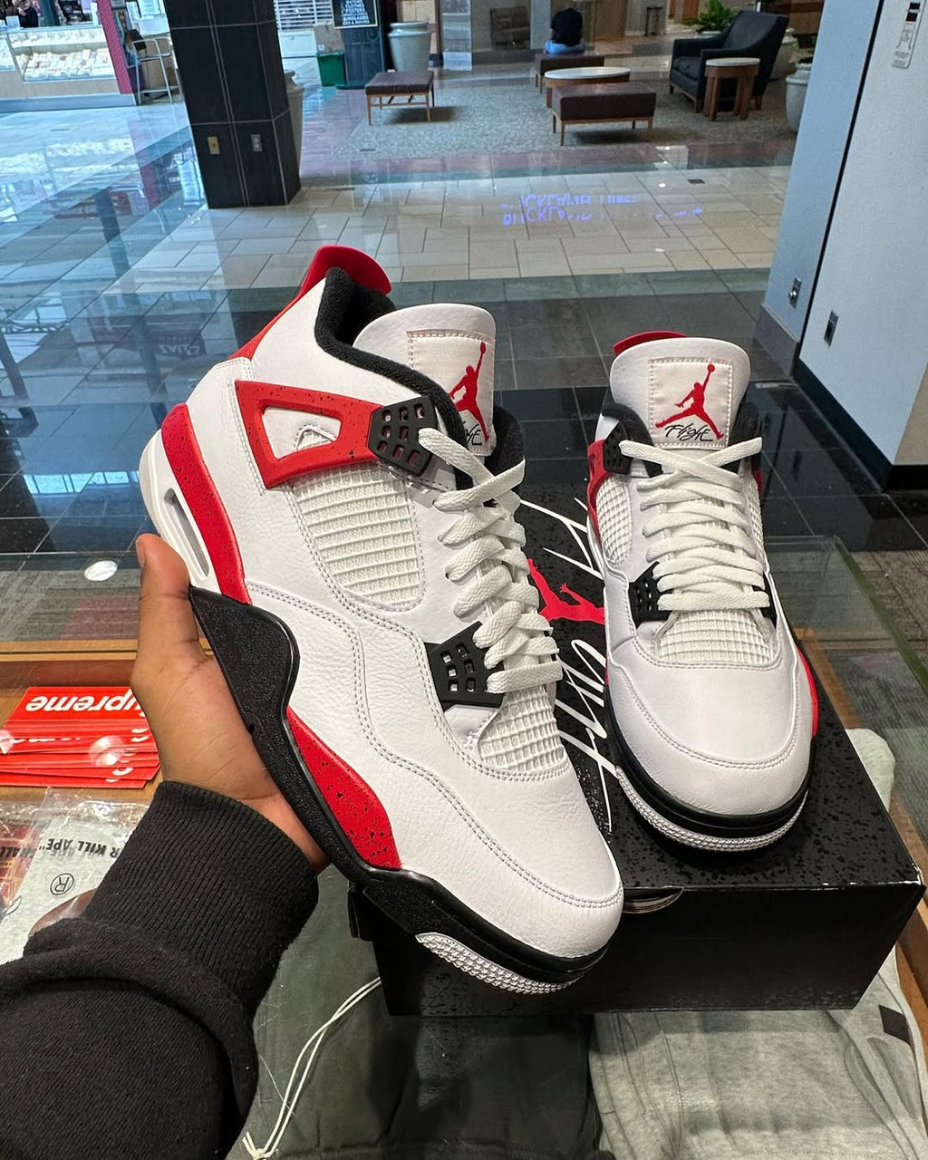 Jordan 4