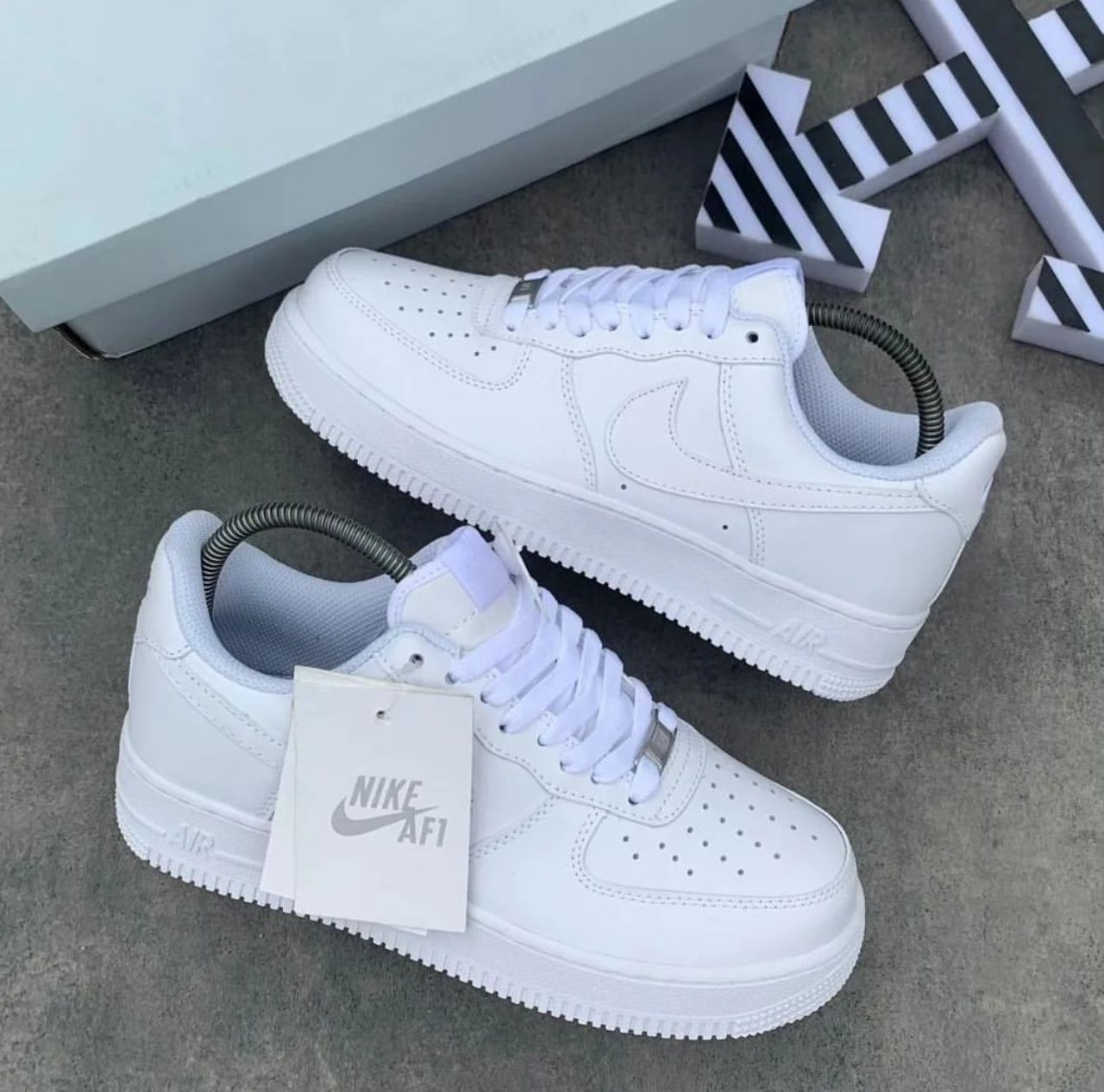 Nike Air Force 1